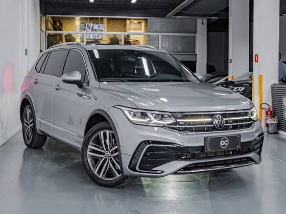VOLKSWAGEN TIGUAN 2.0 300 TSI GASOLINA ALLSPACE R-LINE AUTOMÁTICO VOLKSWAGEN TIGUAN 2.0 300 TSI GASOLINA ALLSPACE R-LINE AUTOMÁTICO